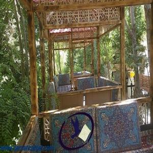 قیمت پشتی فرش سنتی سفره خانه