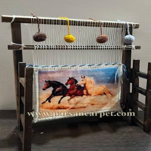 خرید تابلو فرش منظره گله اسب روی دار قالی 