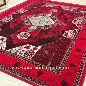 فرش 700 شانه سنتی طرح دستان لاکی | بافت دستباف‌گونه با تراکم 2550