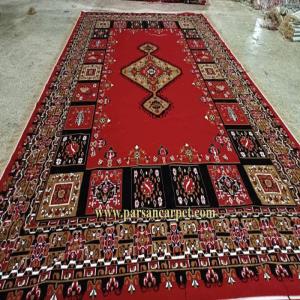 صادرات فرش بی سی اف 440 شانه ارزان قرمز لاکی