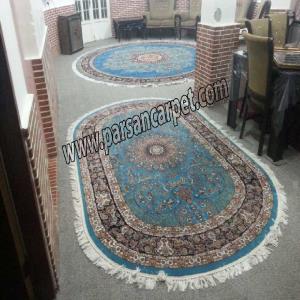 فرش بیضی آبی