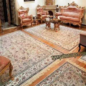 فرش طرح افشان درباری ترمه ای